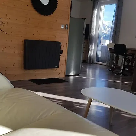 Entier: Appartement.